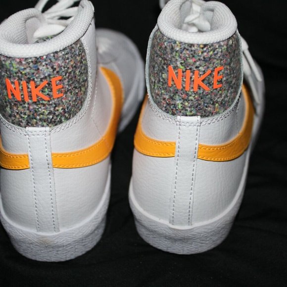 Nike Blazer Mid White/Laser Orange DB2606-100 Grade School Size 3.5Y NO BOX TOP - Picture 2 of 4